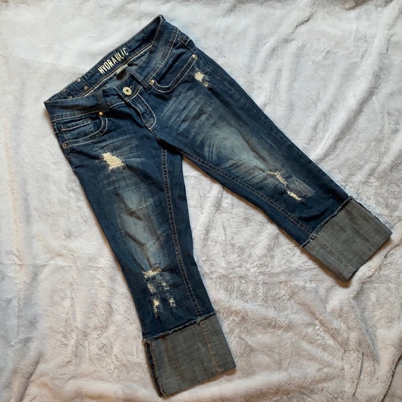 Hydraulic Jean cuffed capris - Picture 1 of 3
